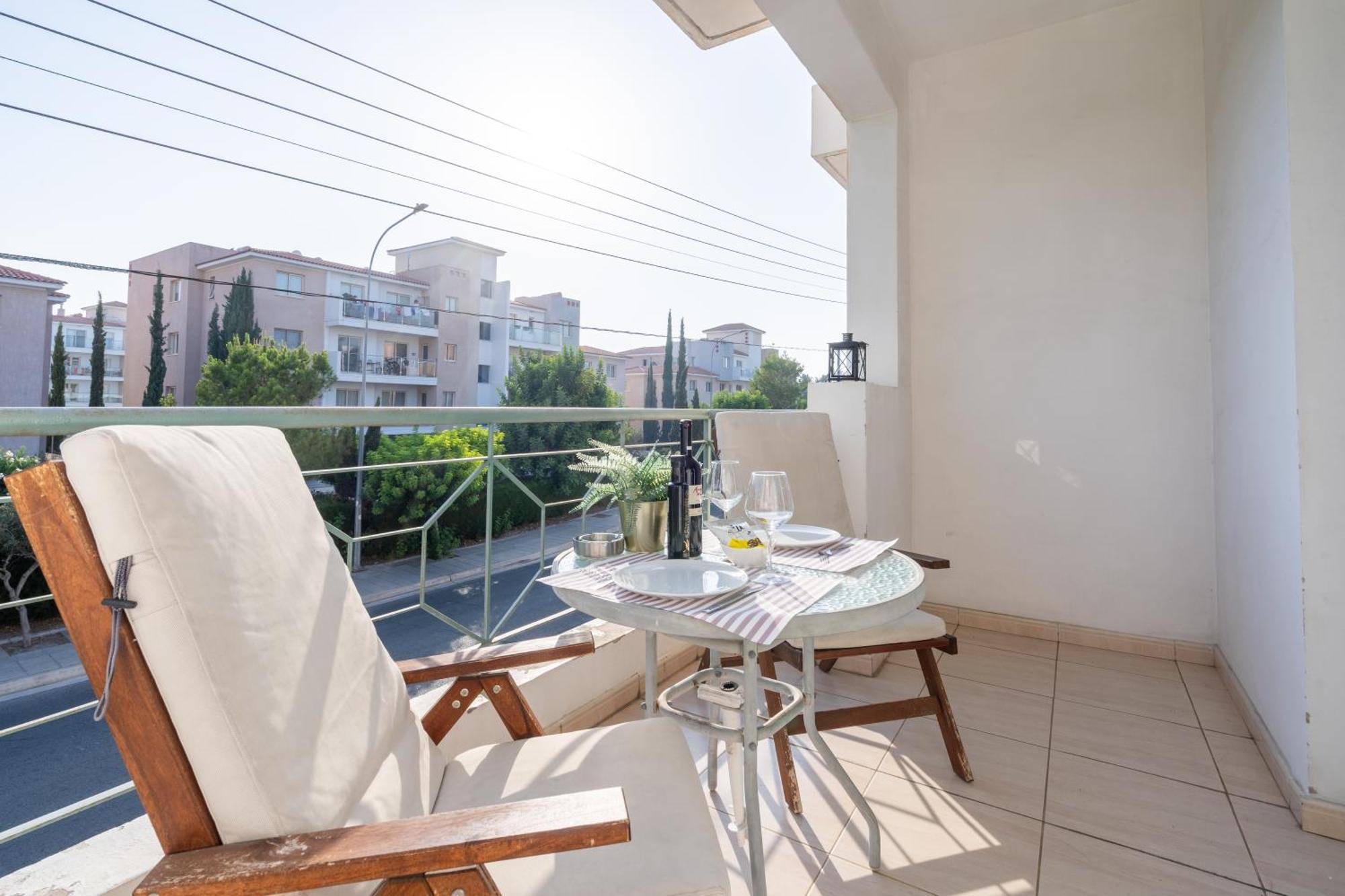 파포스 Limnos Gardens 아파트 외부 사진